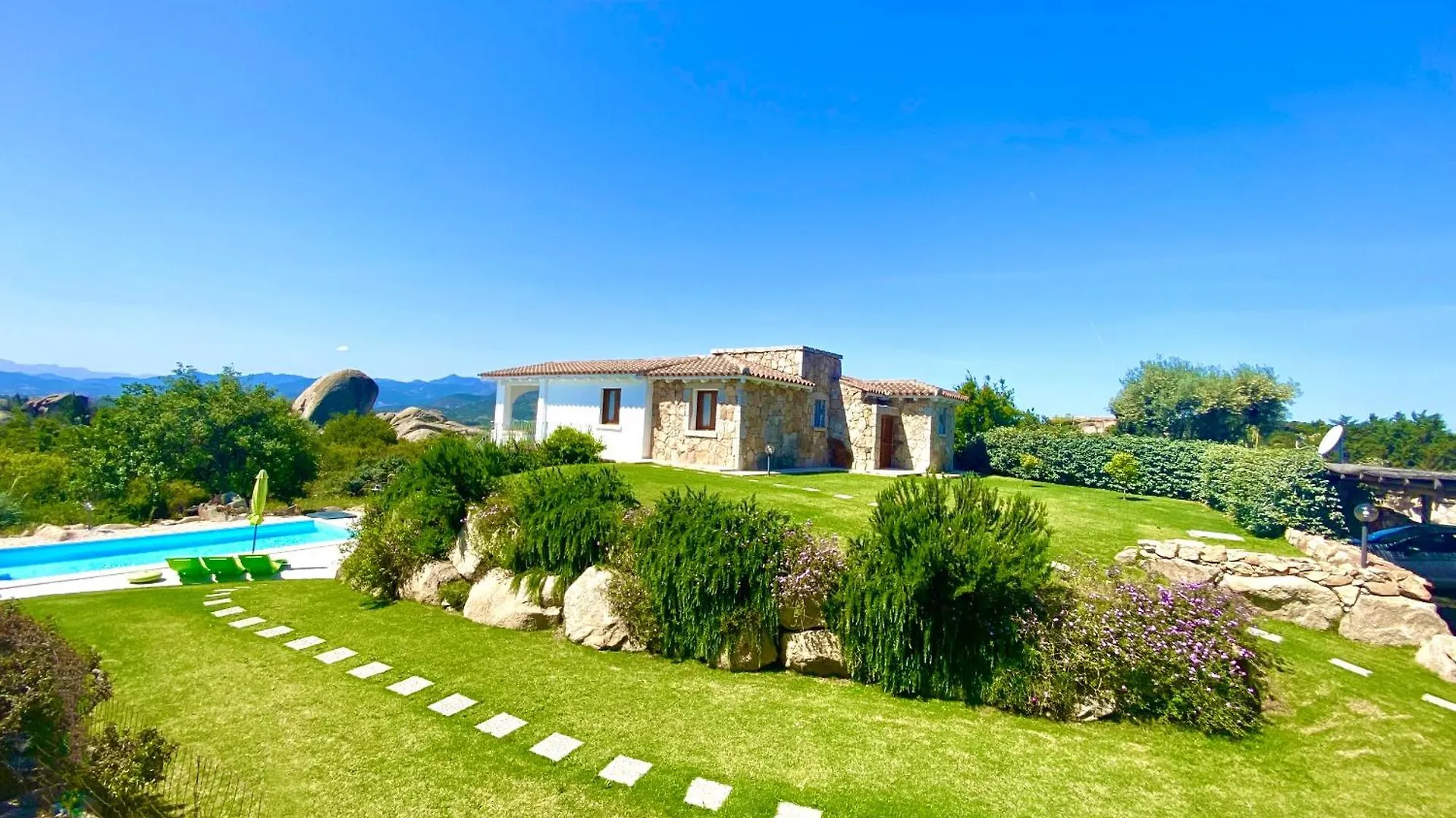 Art Villa San Teodoro  San Teodoro (Sardinia)